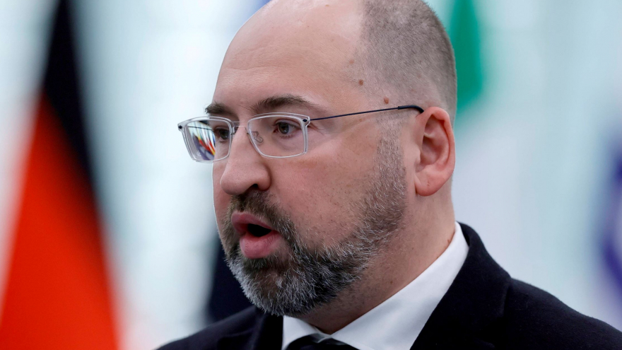 Parlament Europejski uchylił immunitet europosłowi PiS Adamowi Bielanowi